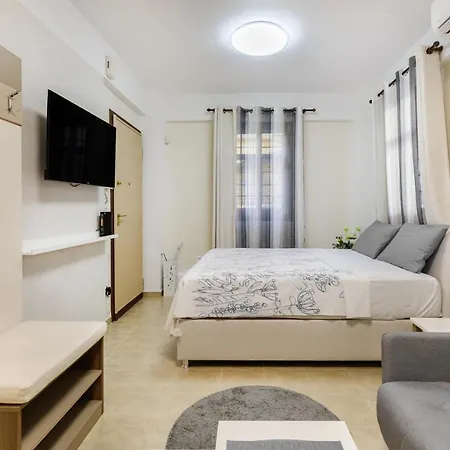 Pearl Studio Free Private Parking Thessaloniki Exterior photo